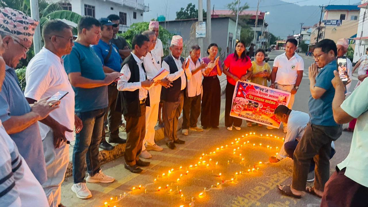 गणतन्त्र संस्थागत गर्न सञ्चारकर्मीहरुको भूमिका महत्वपूर्ण छ : मन्त्री पन्थी