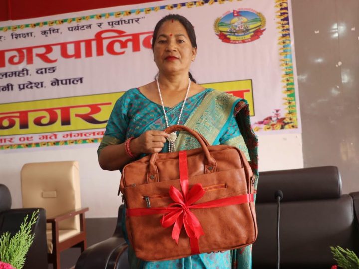 लमही नगरपालिकाको ९८ करोड बढीको बजेट प्रस्तुत : शिक्षा, कृषि, पर्यटन र पूर्वाधारलाई प्राथमिकता