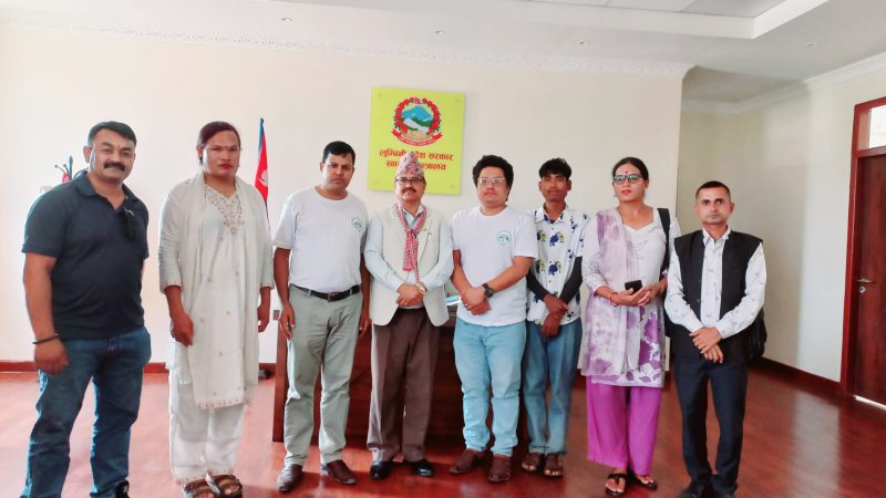 युवा नागरिक समाज सञ्जालले लुम्बिनी प्रदेशको २ मन्त्रालयहरूमा घोषणापत्र बुझायो