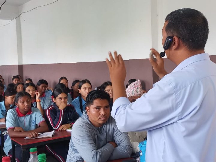 राप्ती प्रेस मञ्चको विद्यालय अभियान : लागुऔषध देखि साइबर क्राइम सम्मकाे विषयमा सचेतना
