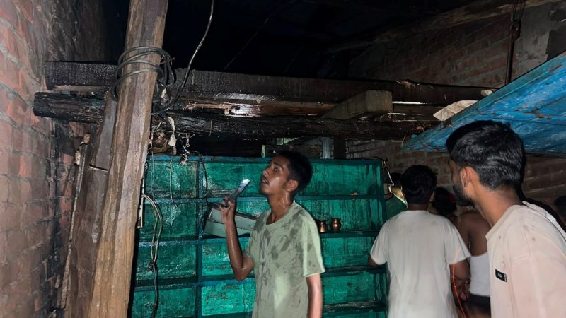 पुरानो भालुवाङ बजारमा विद्युत सर्ट भएर १ घरमा आगलागी
