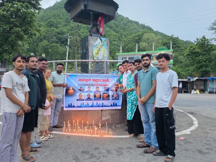 निम्स दाइ सहित दिवंगत नेपाली आरोहीको सम्मानमा भालुवाङमा दीप प्रज्वलन